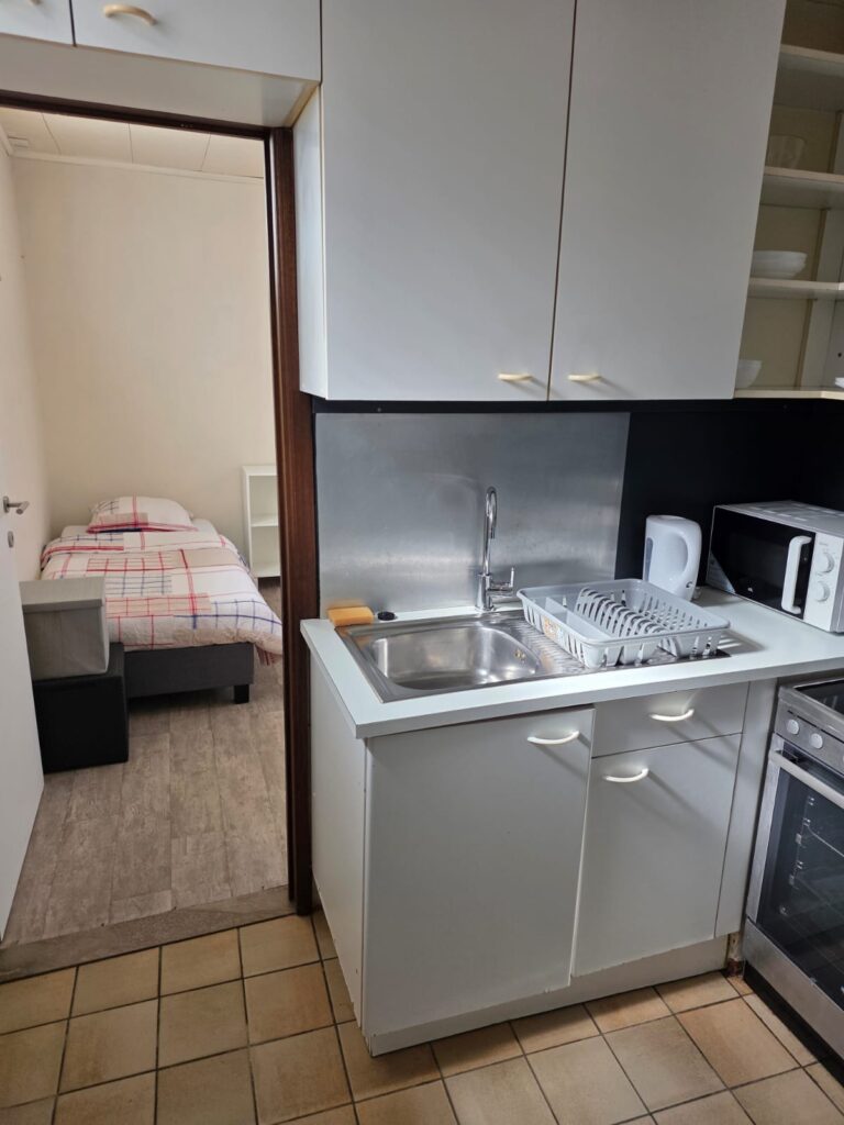 Fully Furnished Ground Floor Apartment - Sint-Pauwels, Waasland